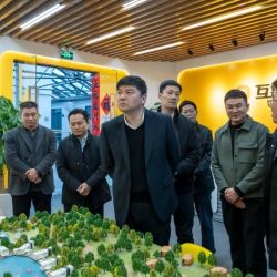 松江区区委常委、宣传部部长顾建斌一行走访调研互集集团丨互集要闻